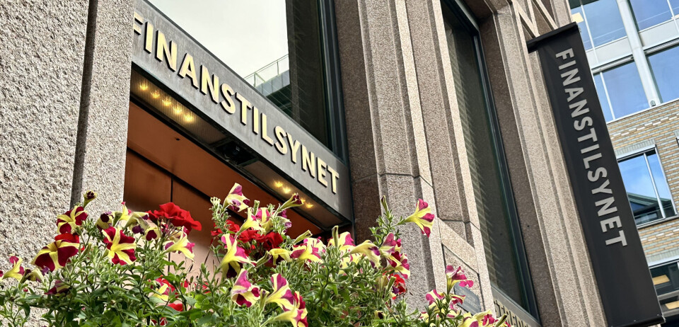 Finanstilsynet foreslår en overgangsordning som skal å gi dagens statsautoriserte revisorer mulighet til å få tilleggsgodkjenning som bærekraftsrevisorer uten å måtte oppfylle omfattende praksiskrav.