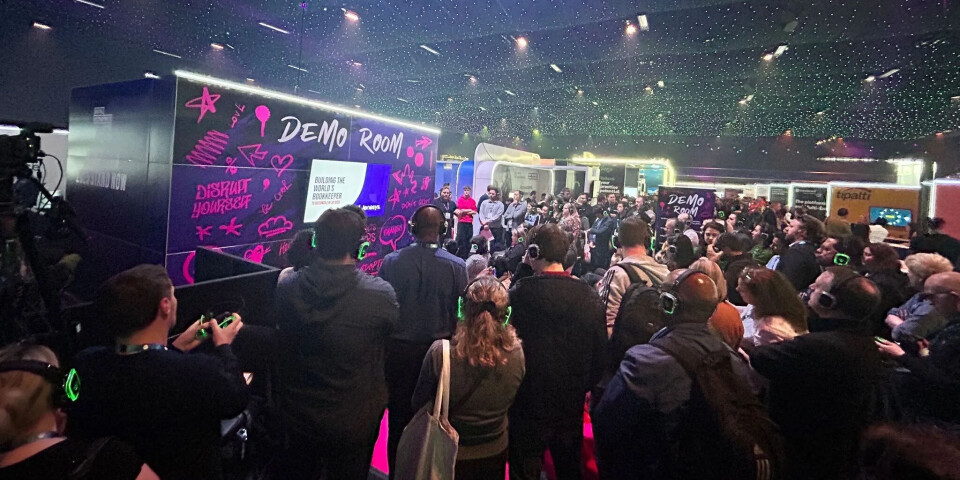 Digital Accountancy Show (DAS) i London er en stor, årlig messe for regnskapsbransjen. Legg merke til hodetelefonene – mange sesjoner skjer etter «silent disco»-prinsippet.