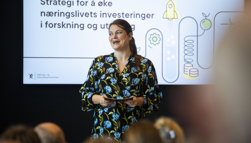 Næringsminister Cecilie Myrseth la frem en strategi for å øke næringslivets investeringer i forskning og utvikling i Trondheim, 30. april 2024.