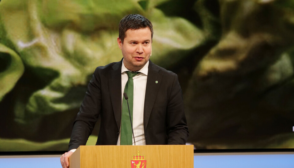 Senterpartiets Geir Pollestad kritiserte Regelrådet fra starten – med unntak av en kort periode i 2016, hvor han mente Solberg-regjeringen burde lytte til deres konklusjoner. I forhandlingene rundt revidert statsbudsjett har regjeringen gått med på å legge ned Regelrådet i det som etter Økonomi24s mening er et uheldig selvskudd fra regjeringen.
